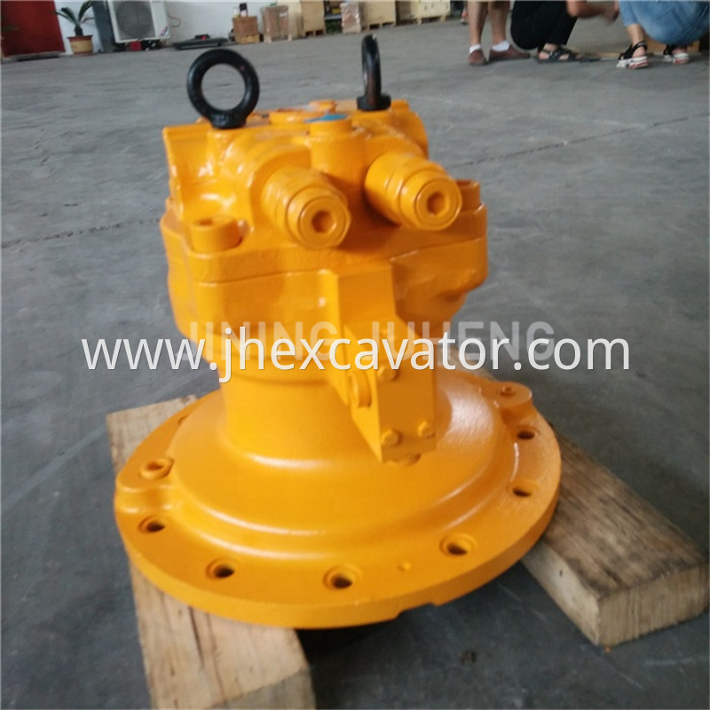 R290lc 7 Swing Motor 1